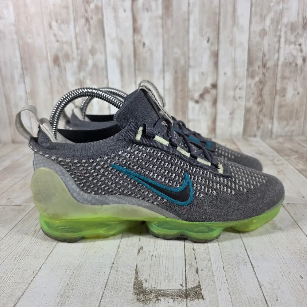 Nike Air VaporMax 2021 FK Smoke Grey Volt DB1550-009 Womens 6.5 /‎ Kids 5Y